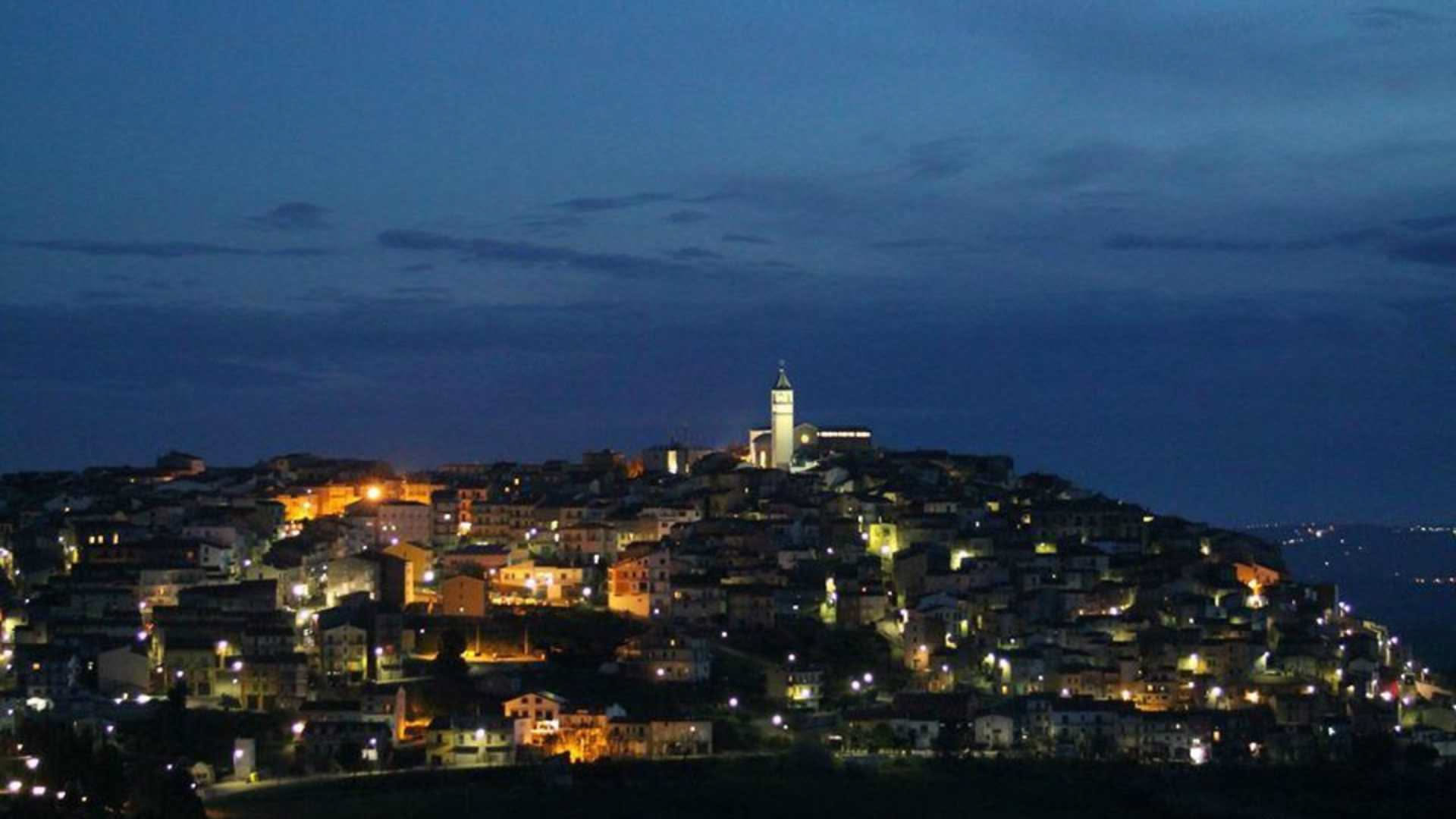 Scavare: il bisogno principale della notte
