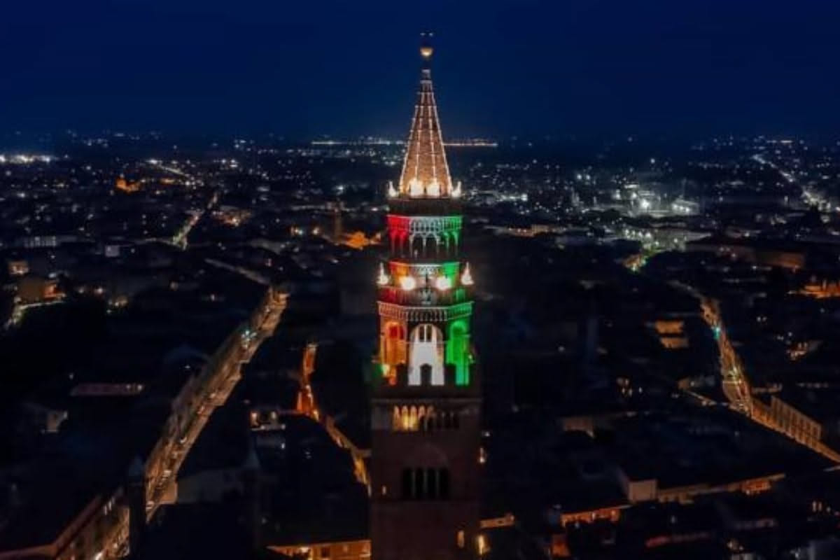 Falchi pellegrini sui campanili: come riconquistano le città italiane